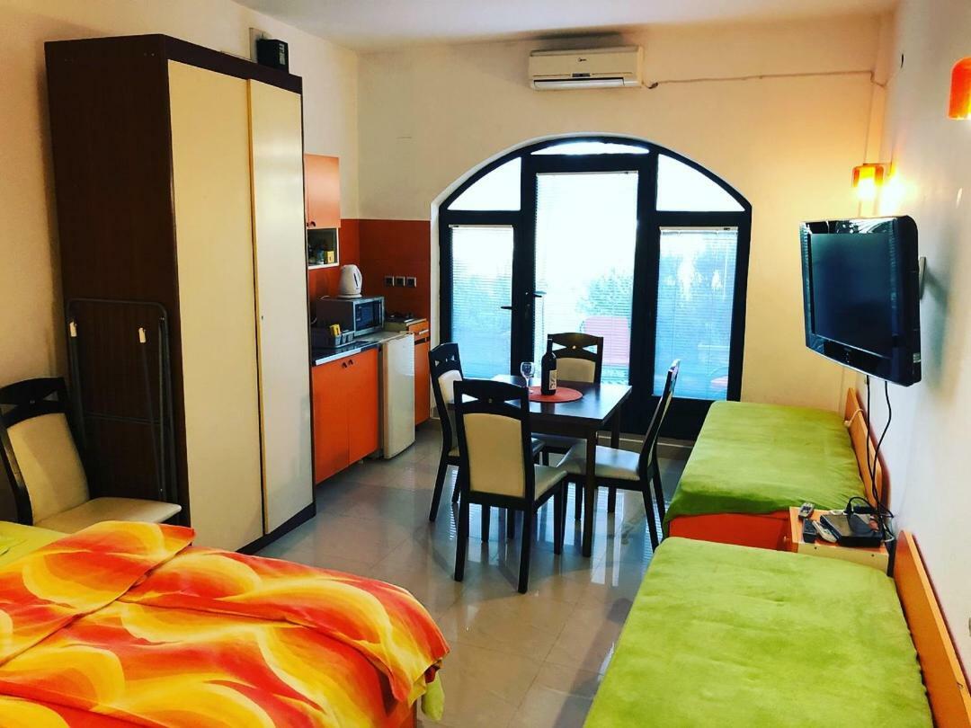 Apartments Afrodita Bar Ngoại thất bức ảnh
